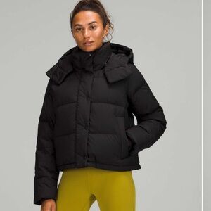 lululemon athletica Black Wunder Puff Jacket - Cropped